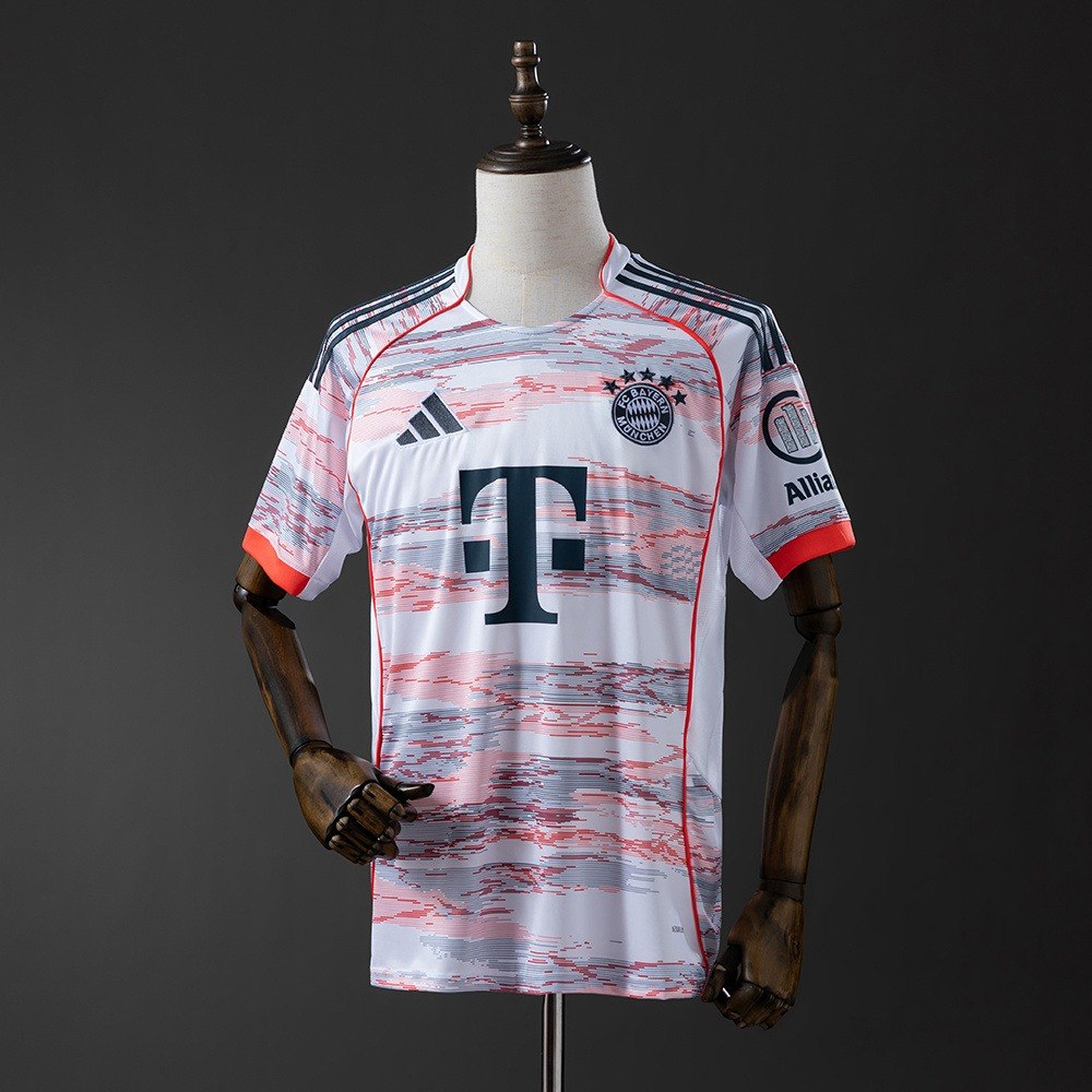 BAYERN MÚNICH VISITANTE 2025